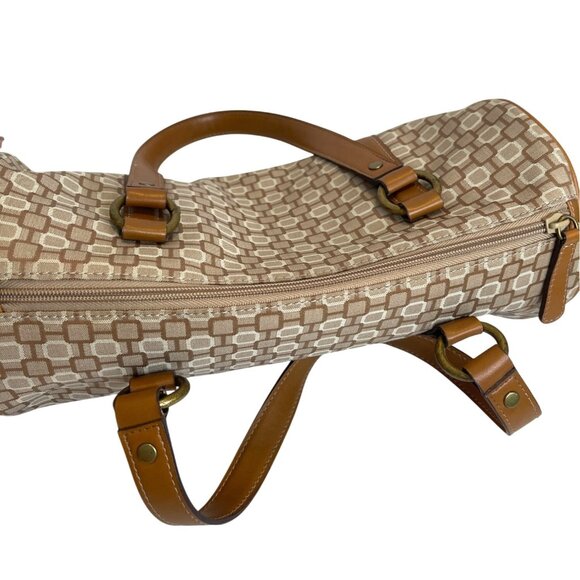 Nine West Geometric Barrel Bag Purse Cosmetic Accessory Bags Mirror 3 pc Set - Picture 4 of 16